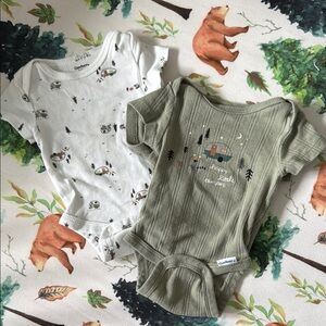 Gerber Baby Onesies Set - Green and White